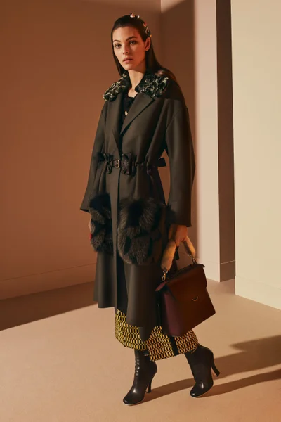 Look 27